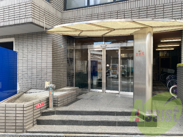 建物エントランス