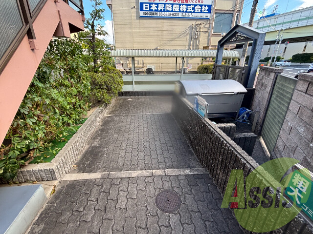 建物エントランス