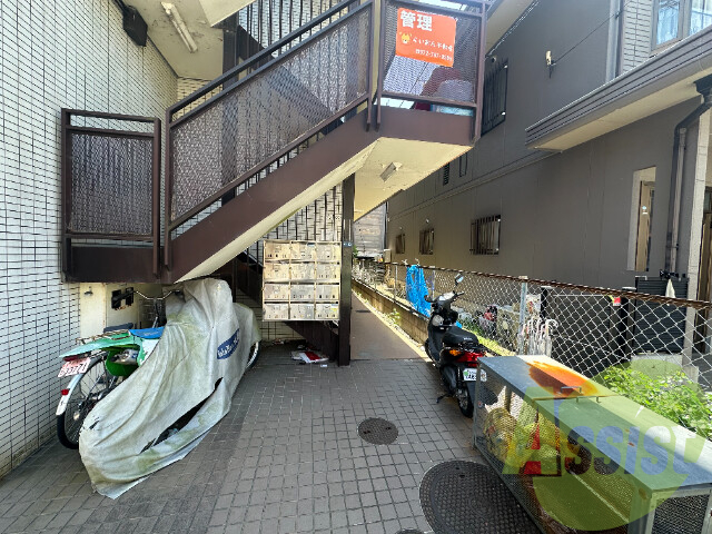 建物エントランス