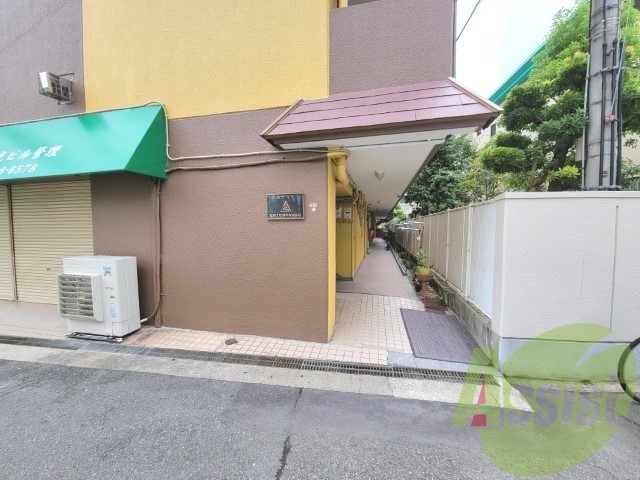 建物エントランス