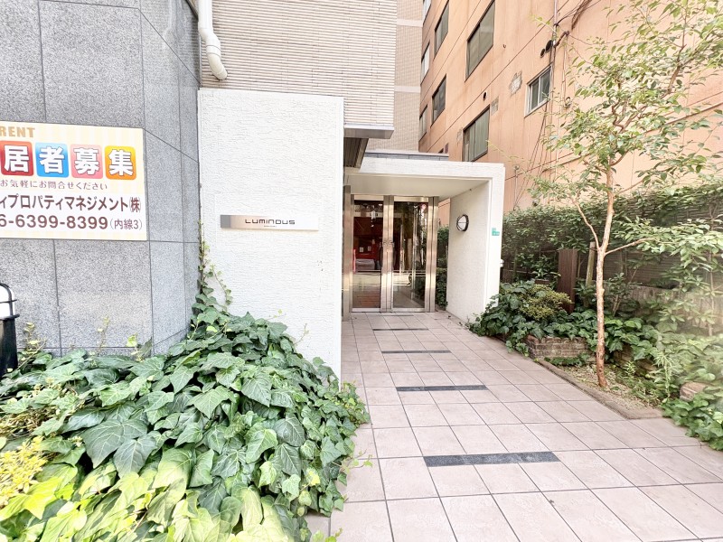 建物エントランス