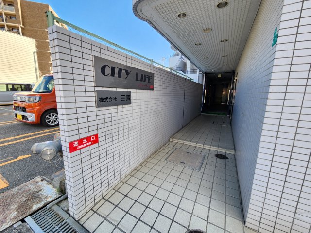 建物エントランス