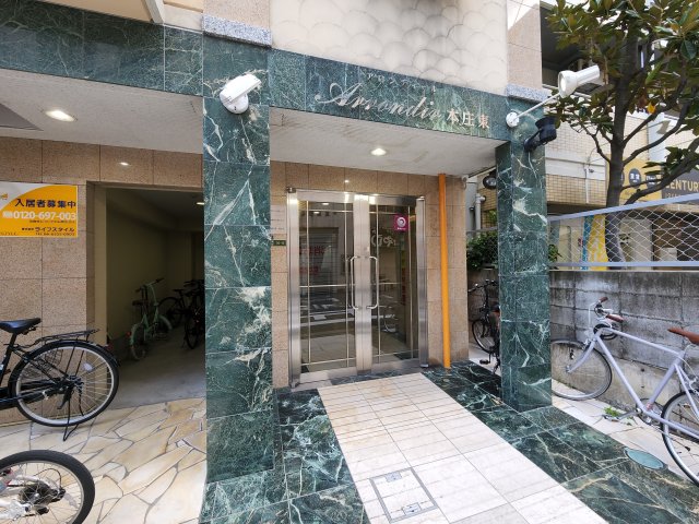 建物エントランス