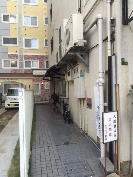 建物エントランス