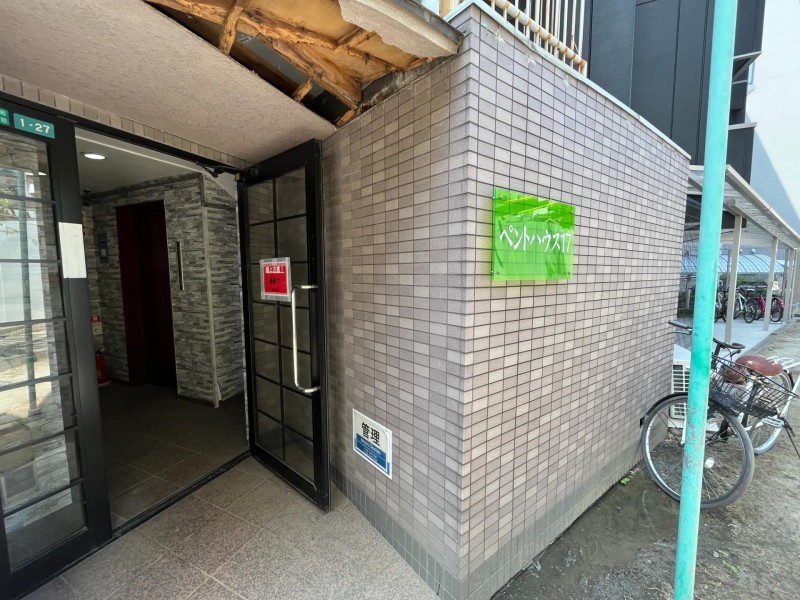 建物エントランス