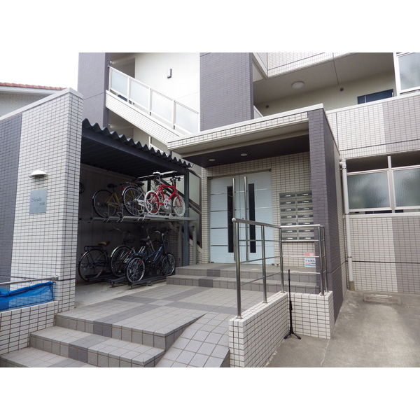 建物エントランス