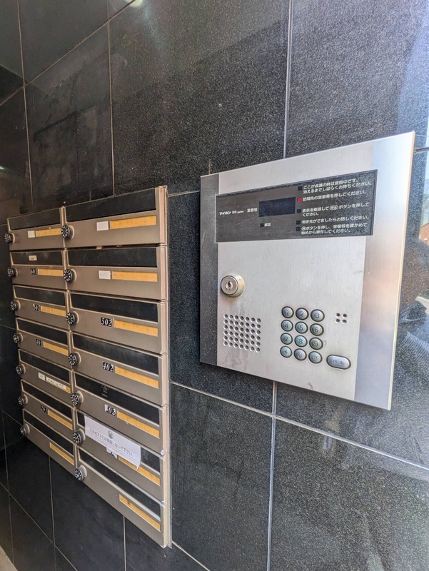 建物エントランス