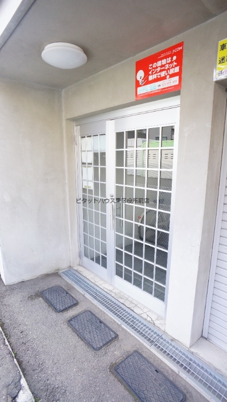 建物エントランス