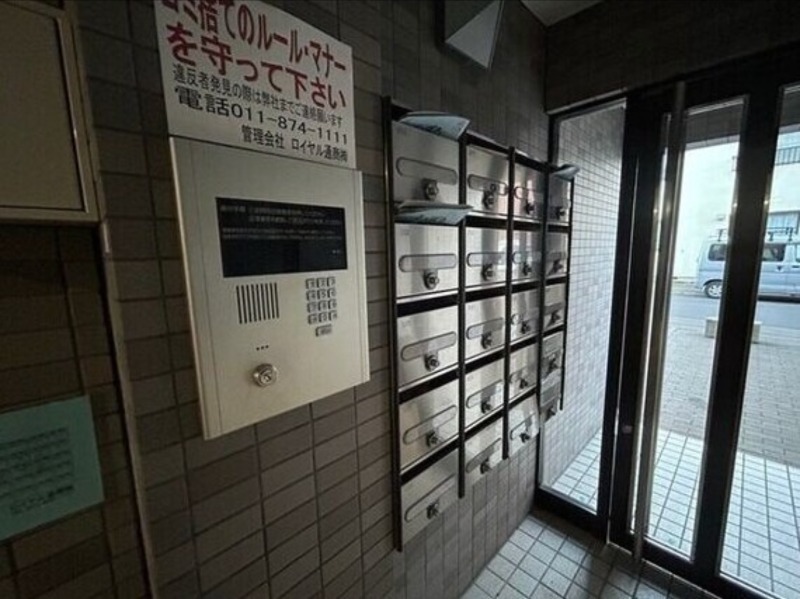 建物エントランス