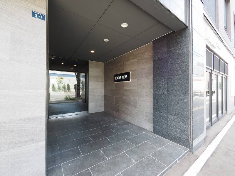 建物エントランス
