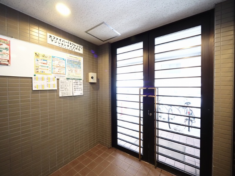 建物エントランス