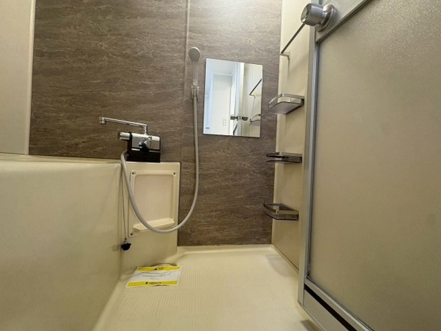 シャワールーム