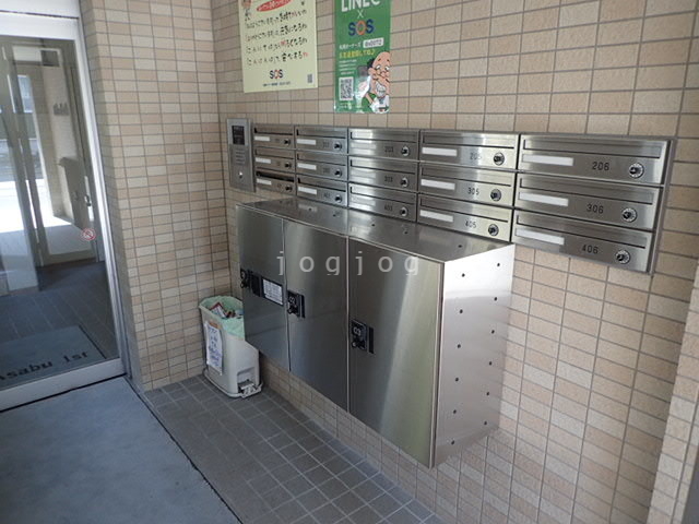 建物エントランス