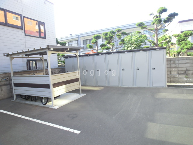 その他