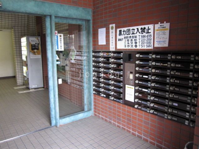 建物エントランス