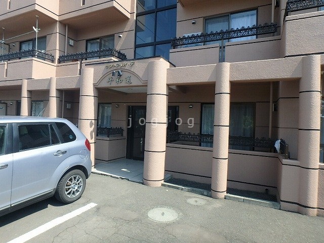 建物エントランス