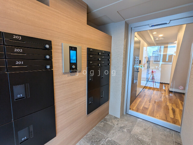 建物エントランス