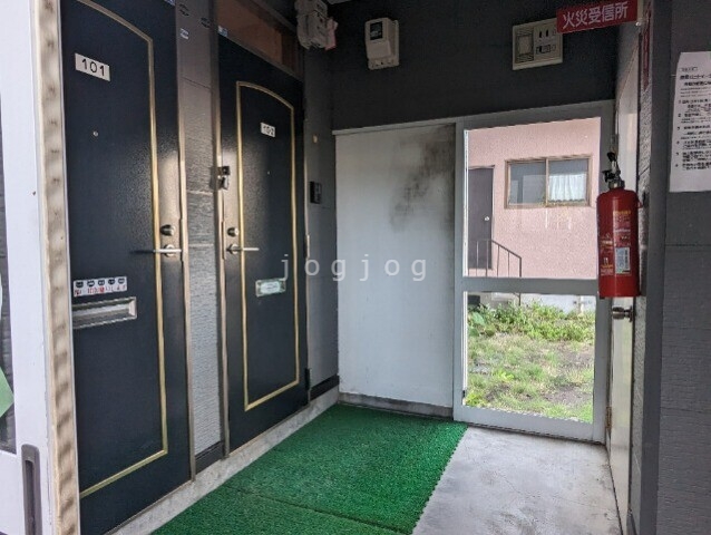 建物エントランス