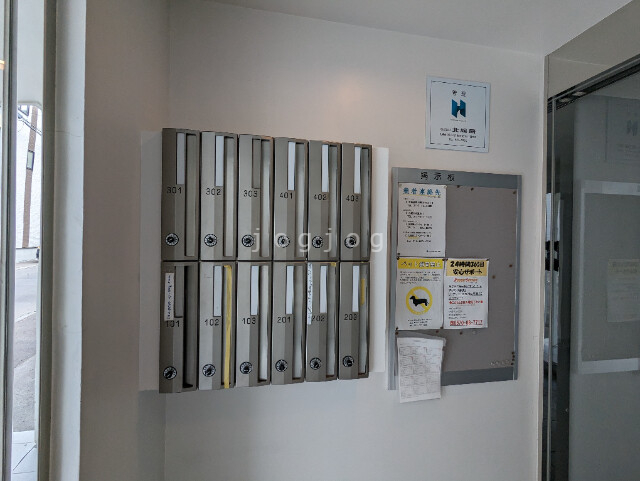 建物エントランス