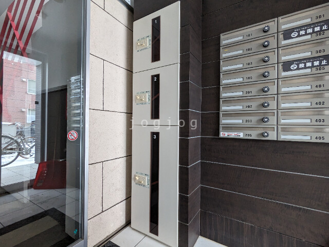 建物エントランス