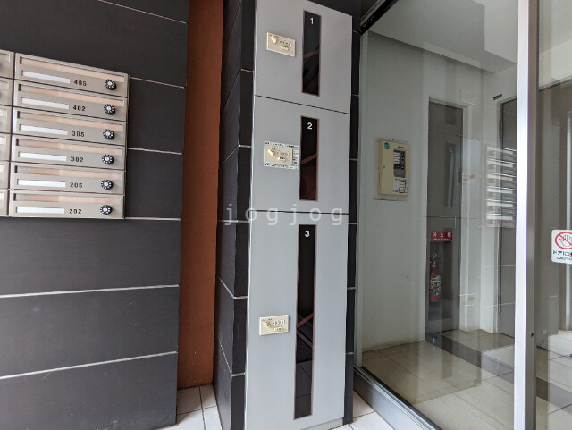 建物エントランス