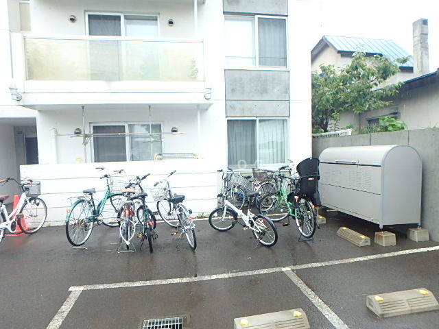 その他