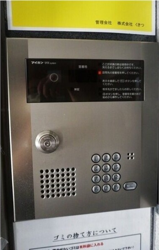 建物エントランス