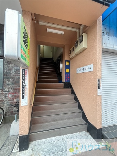 建物エントランス