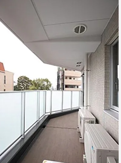 バルコニー