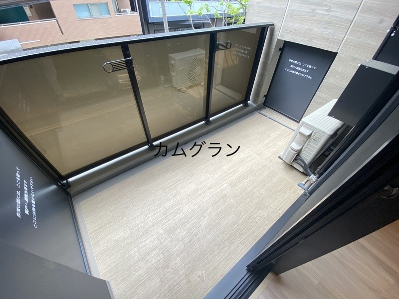 バルコニー
