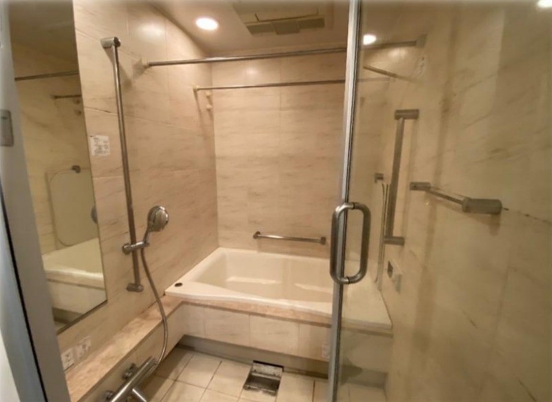 シャワールーム