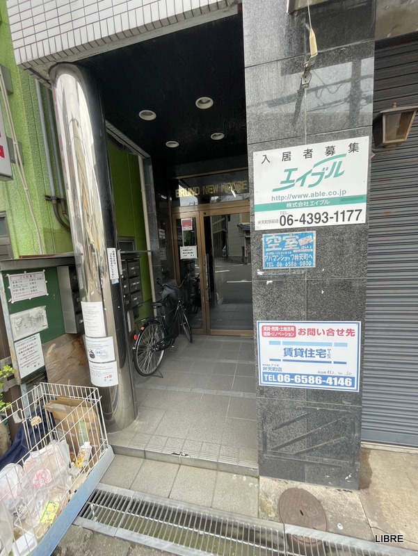 建物エントランス