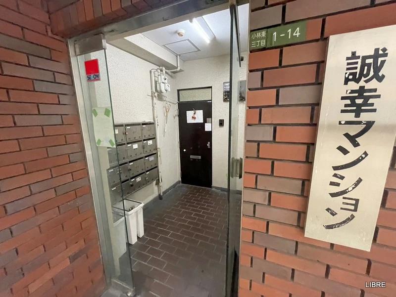 建物エントランス