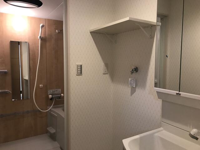 シャワールーム