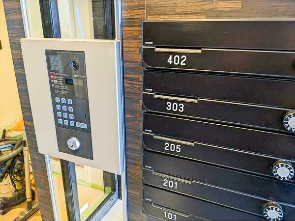 建物エントランス