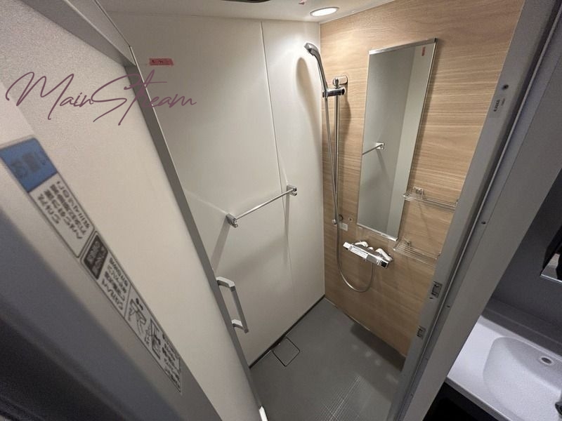 シャワールーム