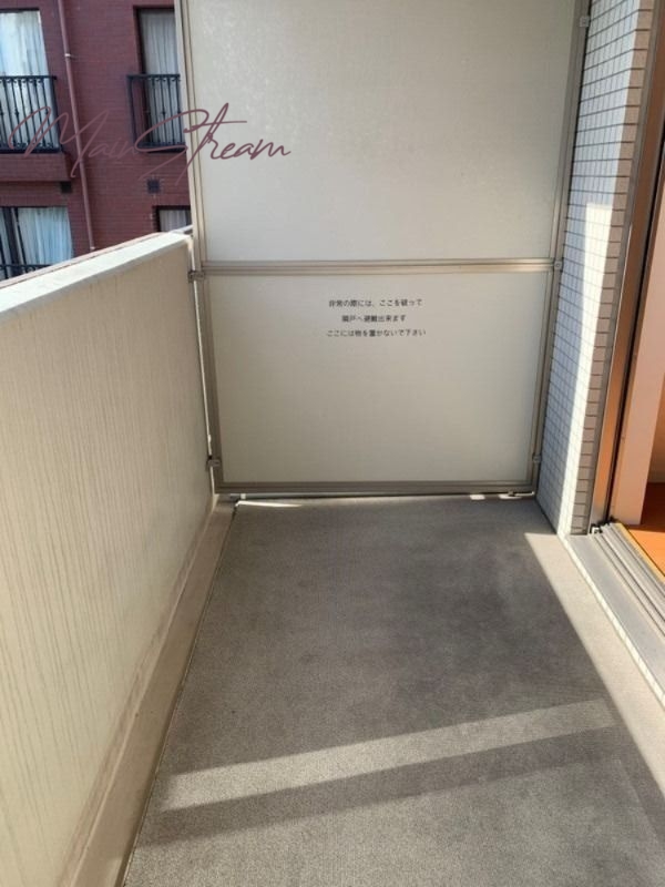 バルコニー