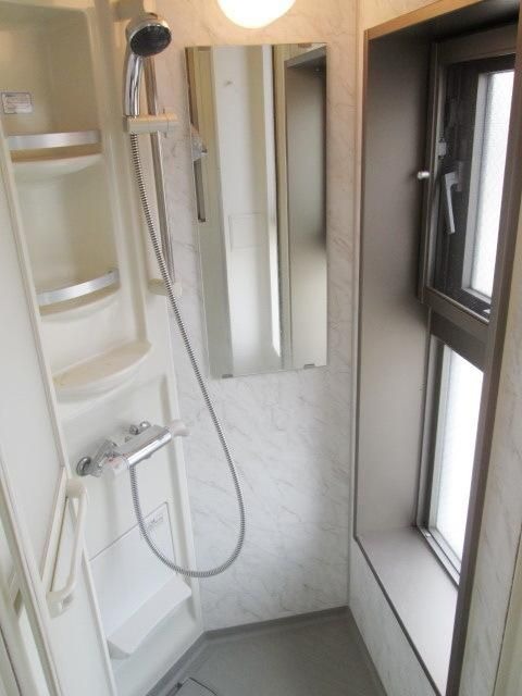 シャワールーム