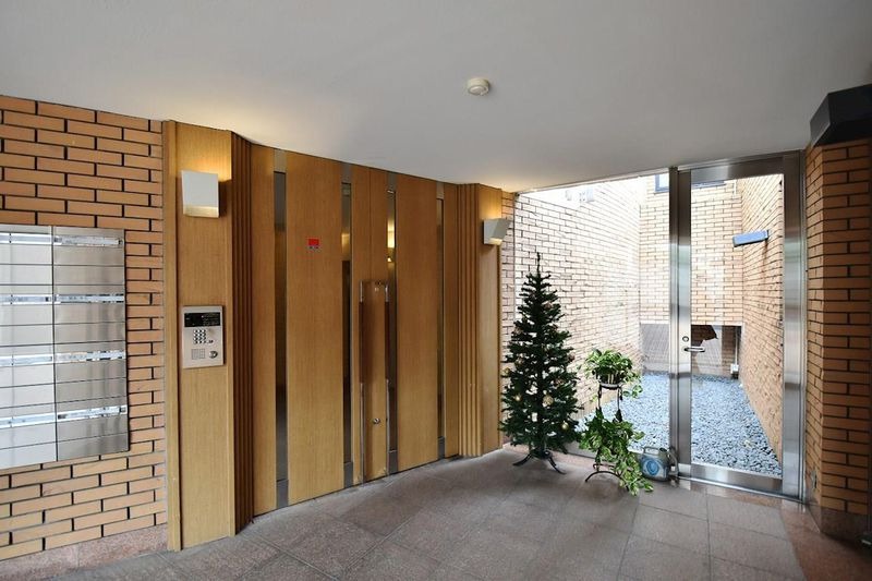 建物エントランス