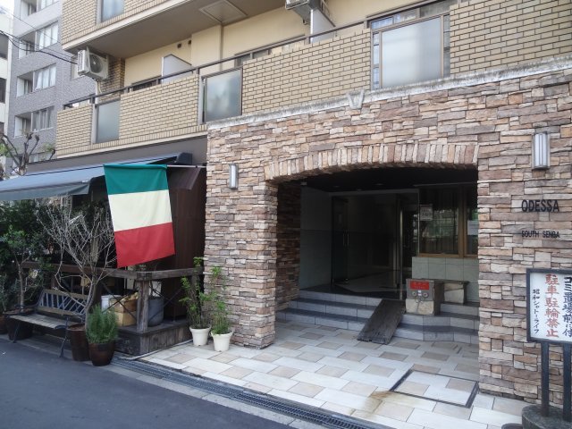 建物エントランス