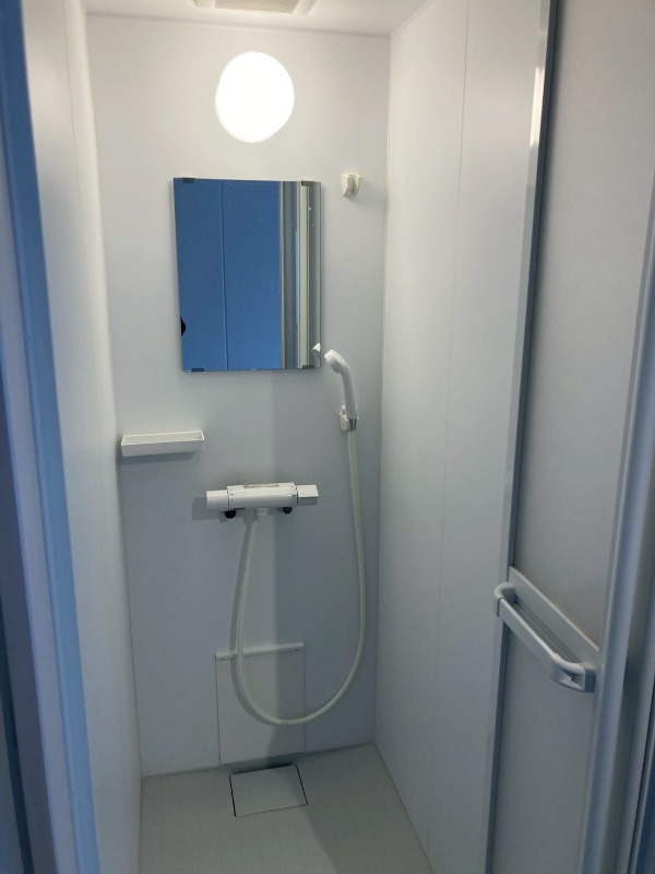 シャワールーム