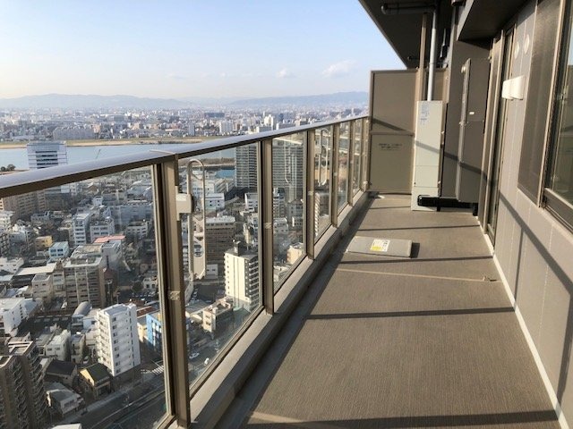 バルコニー