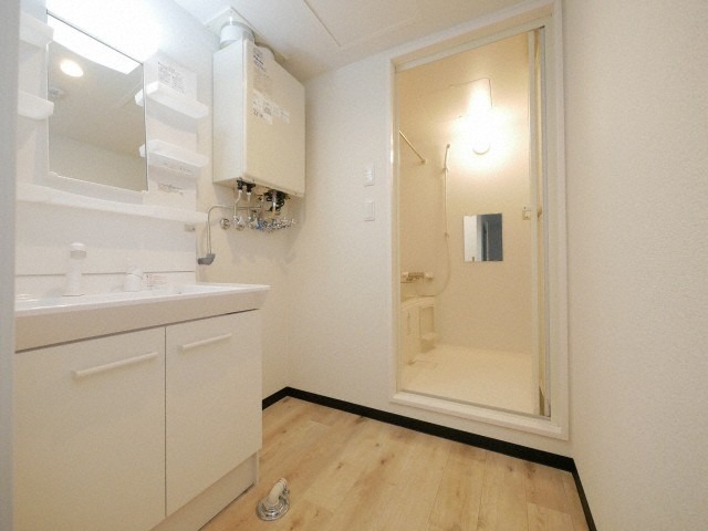 シャワールーム