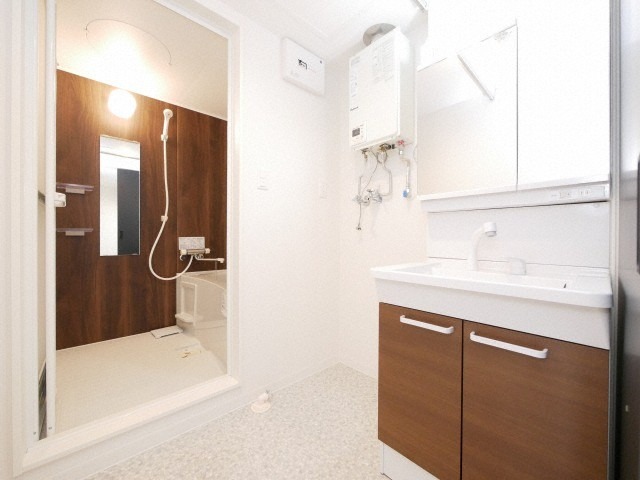 シャワールーム