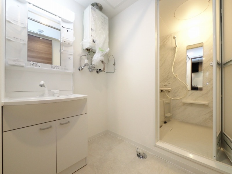 シャワールーム