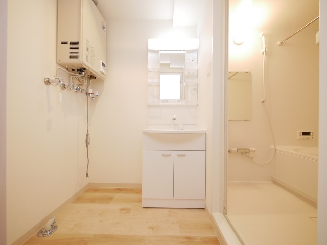 シャワールーム