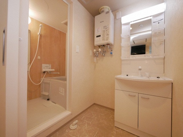 シャワールーム