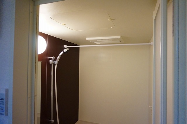 シャワールーム