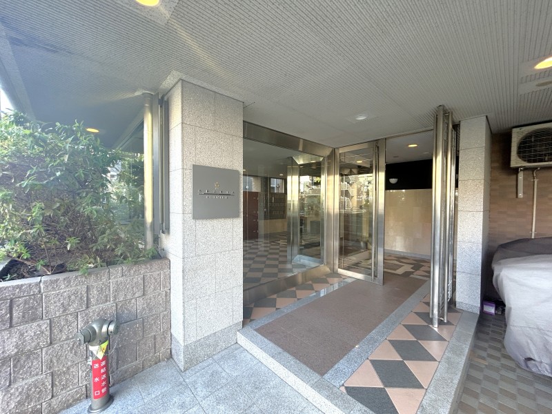 建物エントランス