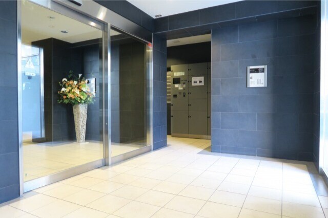 建物エントランス